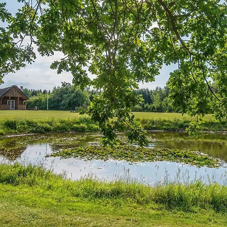 Luxury Retreat With Hot Tub - By Traum 度假居